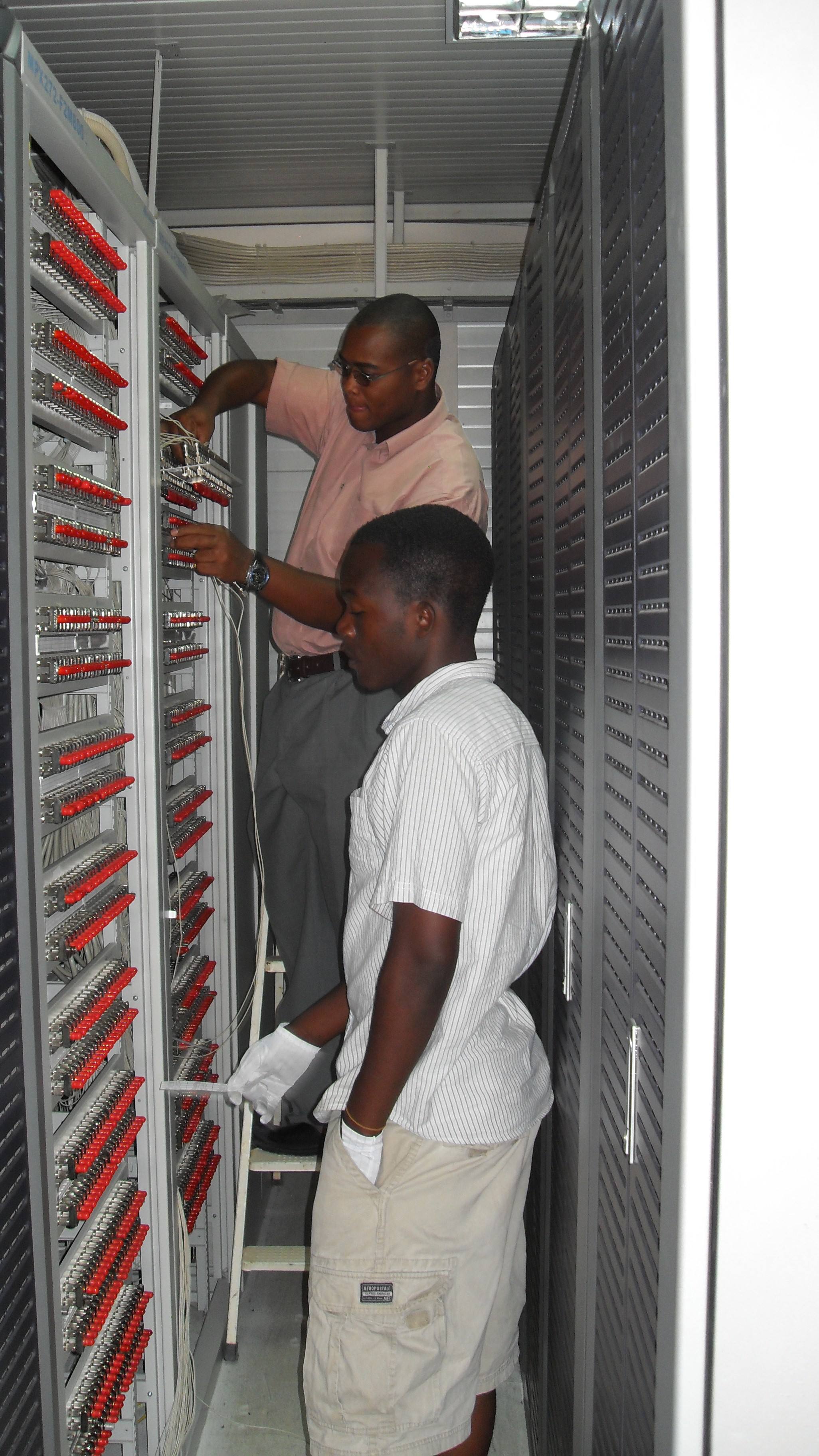 SEEC Engineers executing the telecommunication projects.