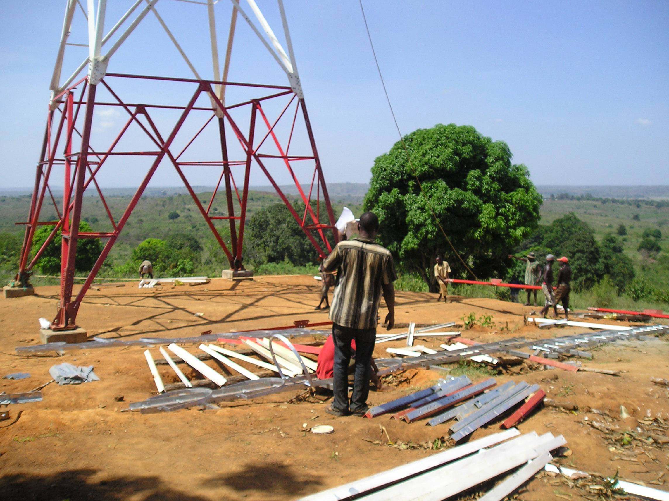 Erecting Cell Tower Security fencing