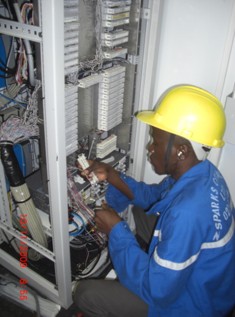 E1 Connections and Link Configuration